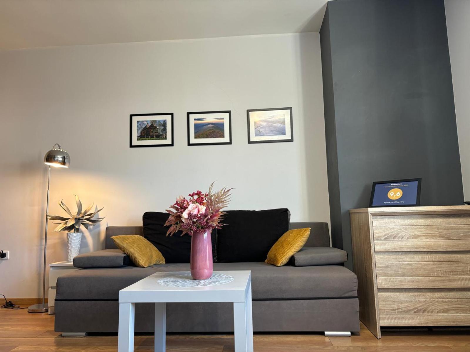 Apartament Wygodny Ustrzyki Dolne Bagian luar foto